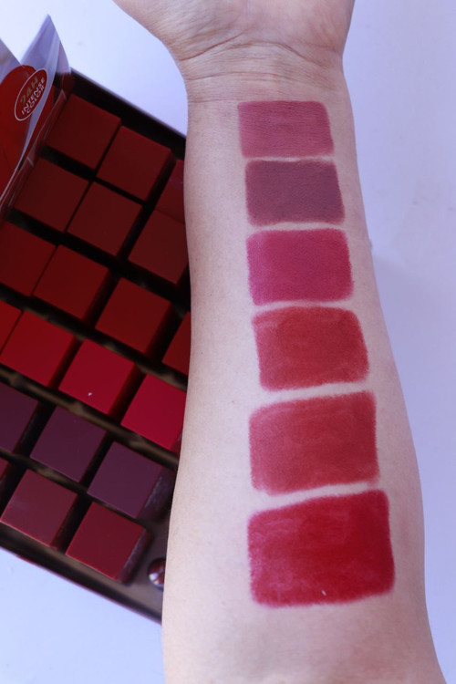 رژلب جامد برند ارتسکین Artskin