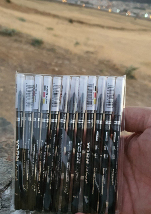 مداد چشم ضد آب یورن