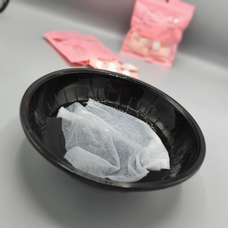 حوله صورت فشرده پاک کننده آرایش