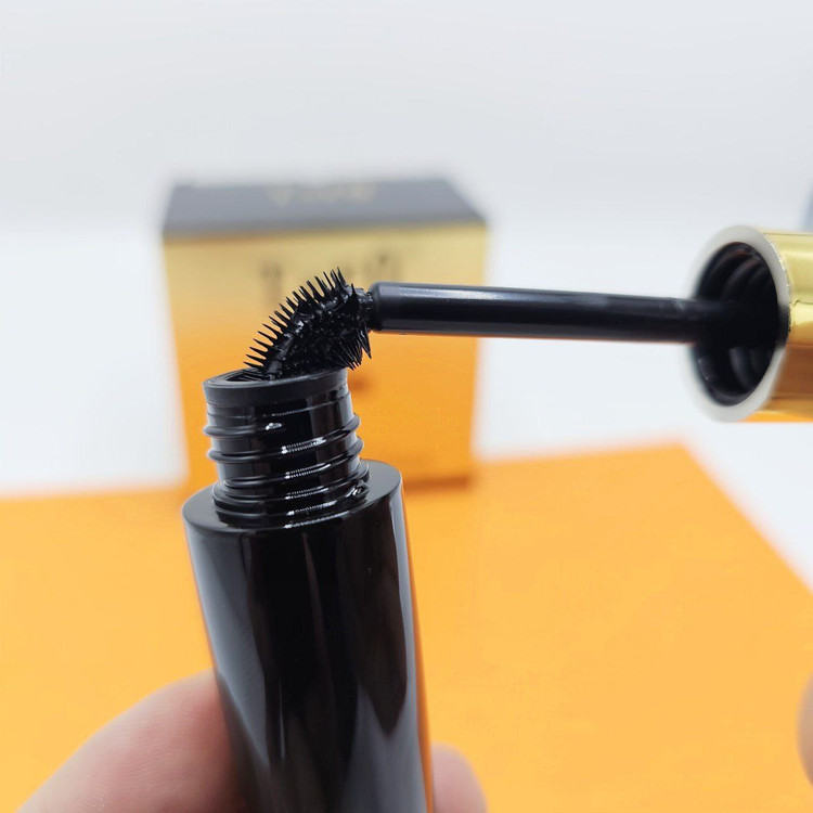 ریمل بلند کننده مژه برند تاتو