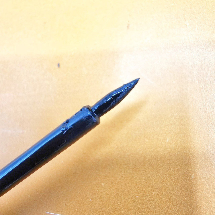 خط چشم ماژیکی لیدی پور Lady pure