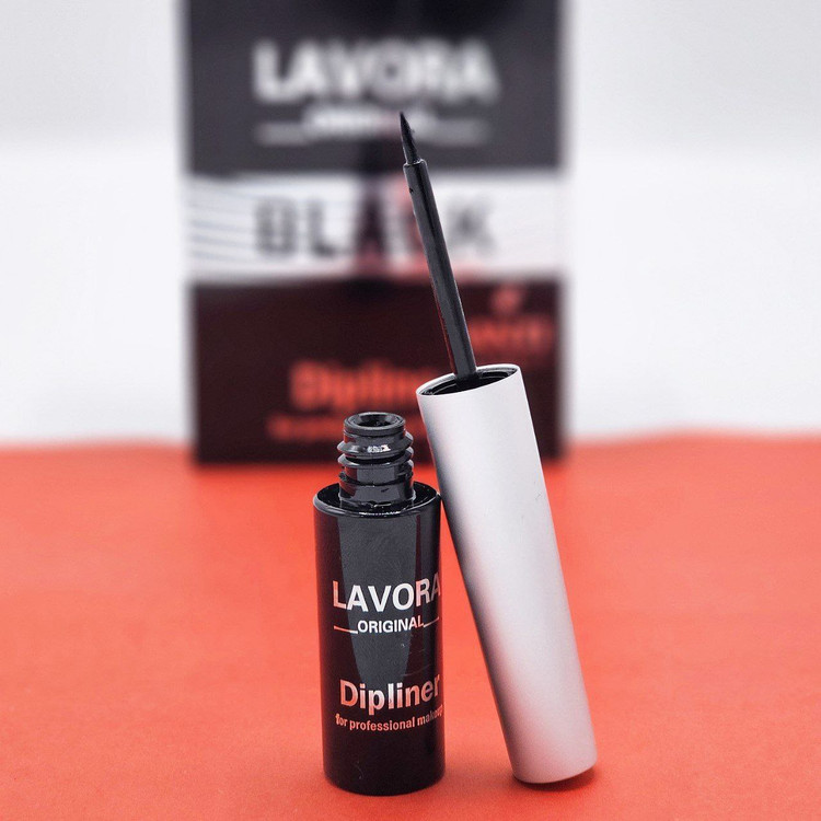 خط چشم ماژیکی ضد حساسیت برند لاورا