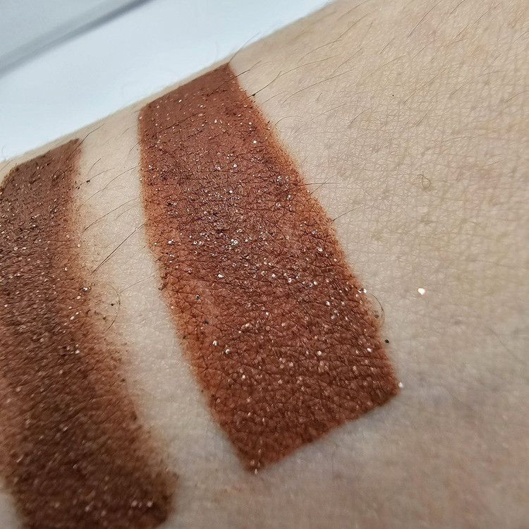 رژلب مدادی شاین دار مارک نوت