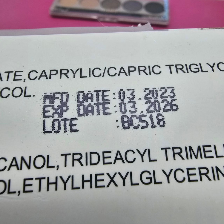 پالت سایه 5 رنگ برند میس