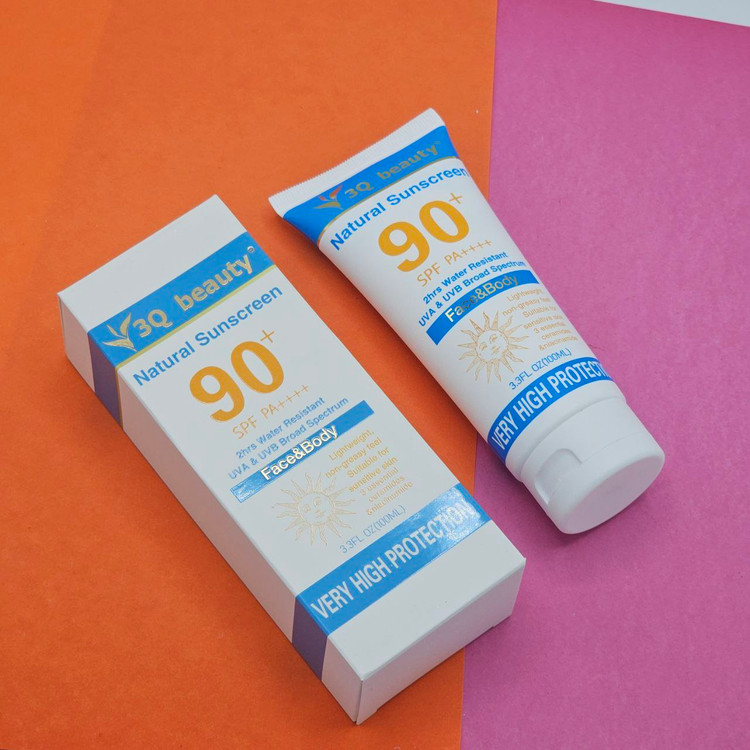 ضدآفتاب اصلی بی رنگ SPF 90 برند 3Q beauty