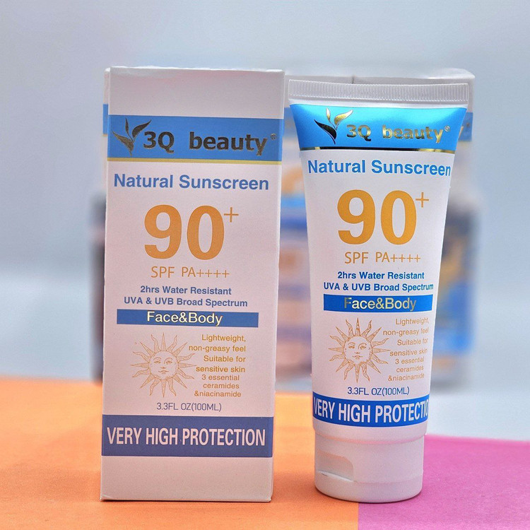 ضدآفتاب اصلی بی رنگ SPF 90 برند 3Q beauty