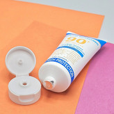 ضدآفتاب اصلی بی رنگ SPF 90 برند 3Q beauty