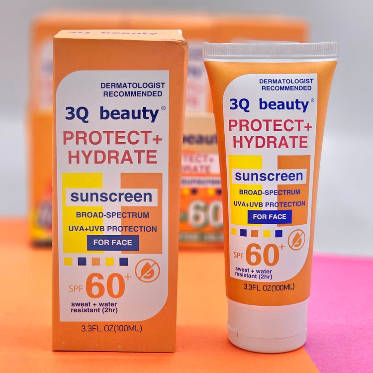 ضدآفتاب اصلی بی رنگ SPF 60 برند 3Q beauty