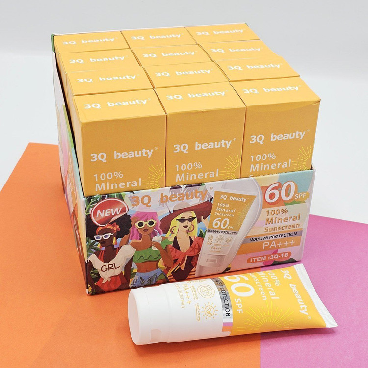 ضدآفتاب اصلی بی رنگ SPF 60 برند 3Q beauty
