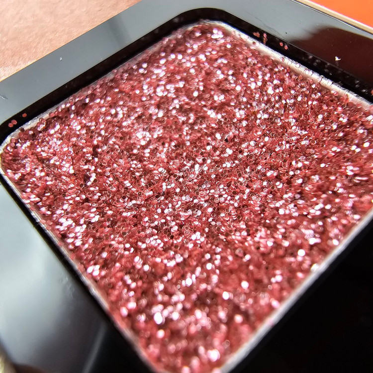 پالت سایه 18 رنگ برند do do girl