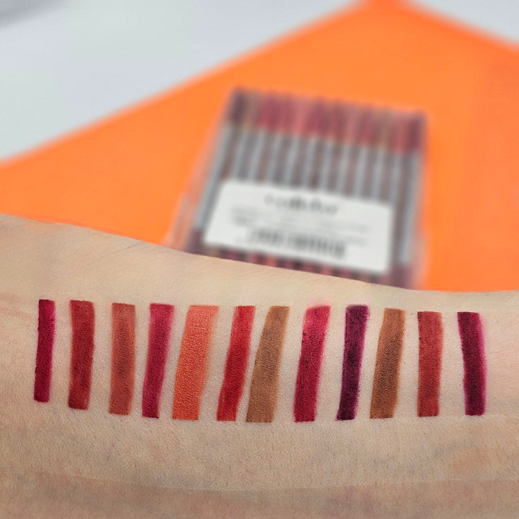 خط لب با کیفیت برند کالیستا بصورت 12 عددی