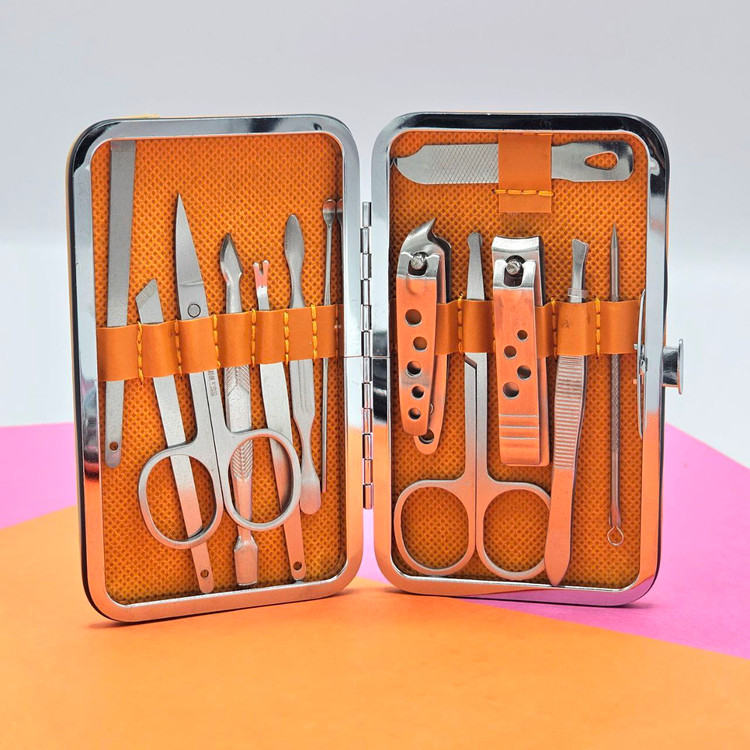 ست مانیکور 13 تکه تیتانیومی سایز کوچک