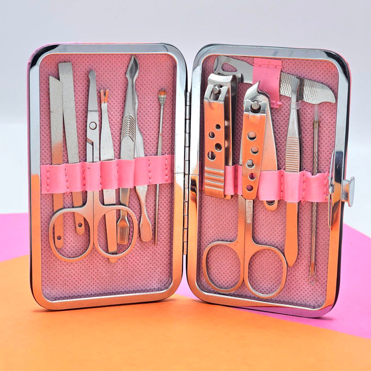 ست مانیکور 13 تکه تیتانیومی سایز کوچک