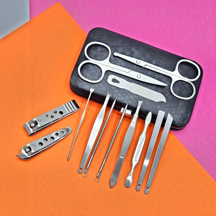 ست مانیکور 13 تکه تیتانیومی سایز کوچک