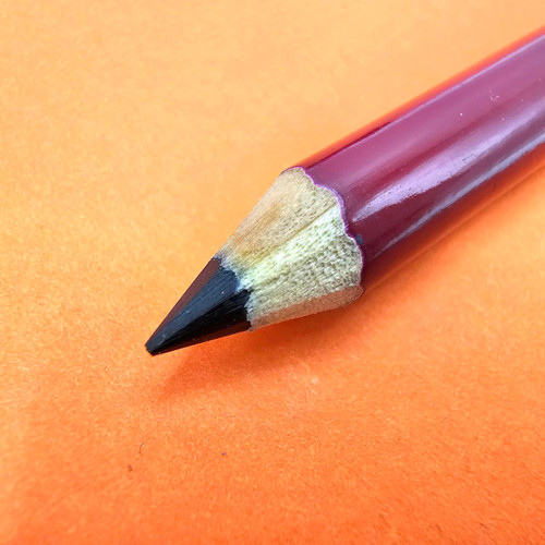 مداد چشم ( مشکی ) روغنی برند 7max