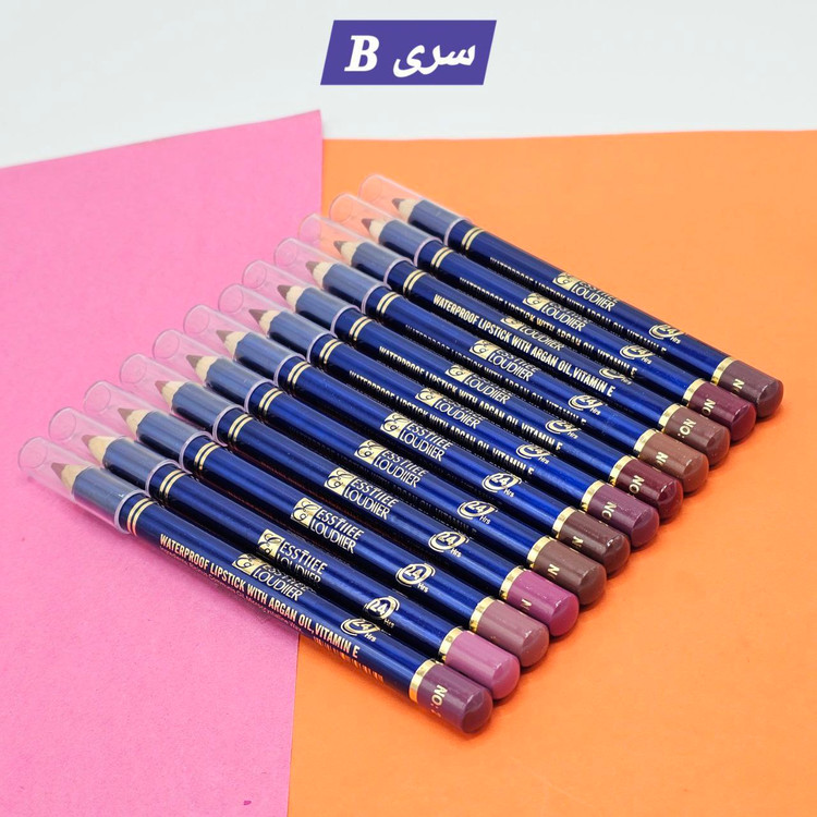 رژلب مدادی با کیفیت و روان برند استی لودر