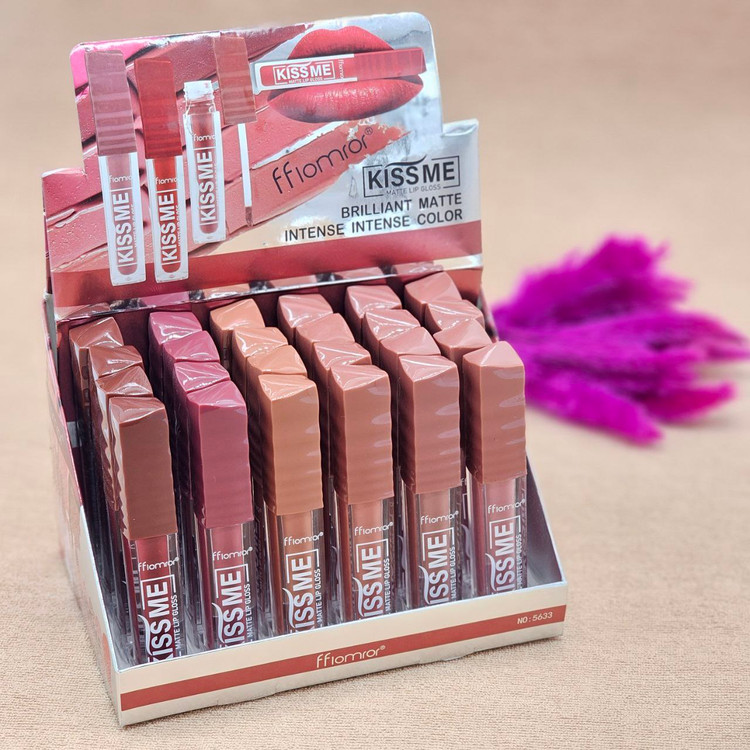 رژلب مایع برند کیس می