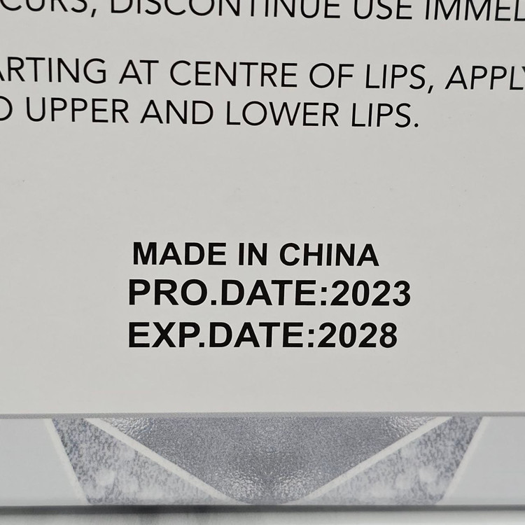 رژلب مایع یا لیپ گلاس های شاین دار مجیک