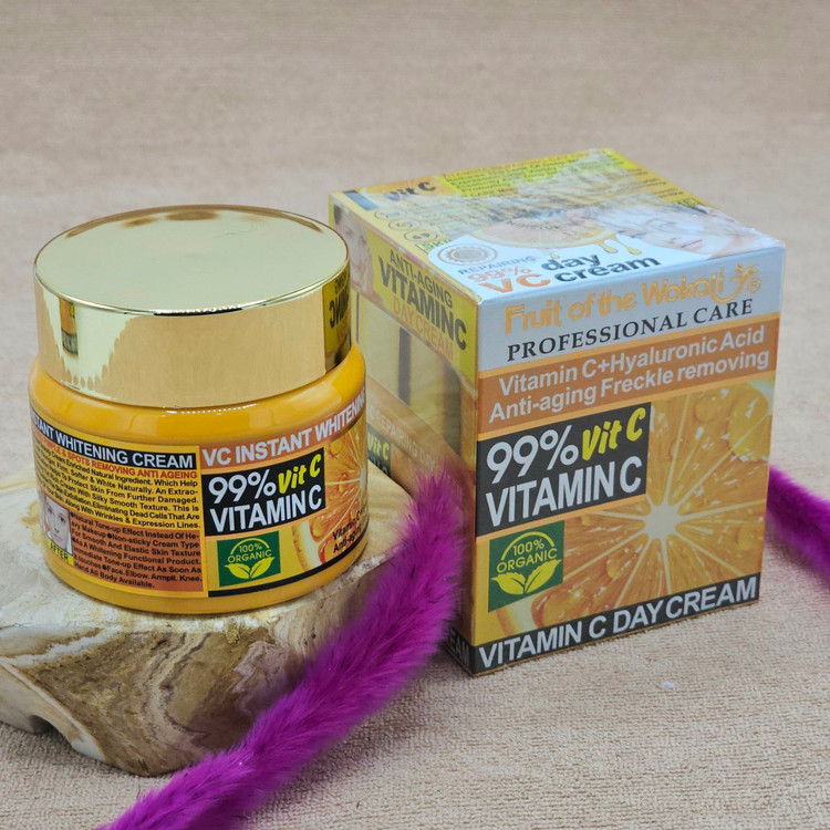 کرم سفید کننده و روشن کننده ویتامین سی وکالی