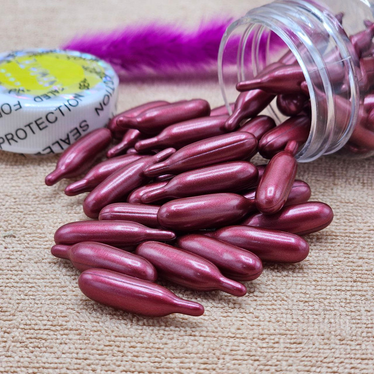 کپسول ویتامین E صورت