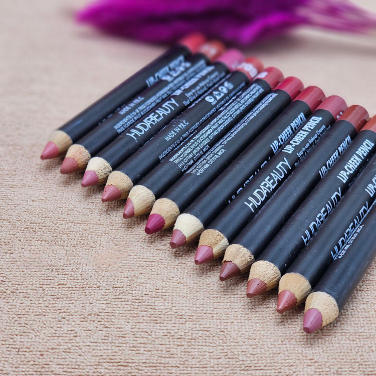 رژلب مدادی برند هدی بیوتی