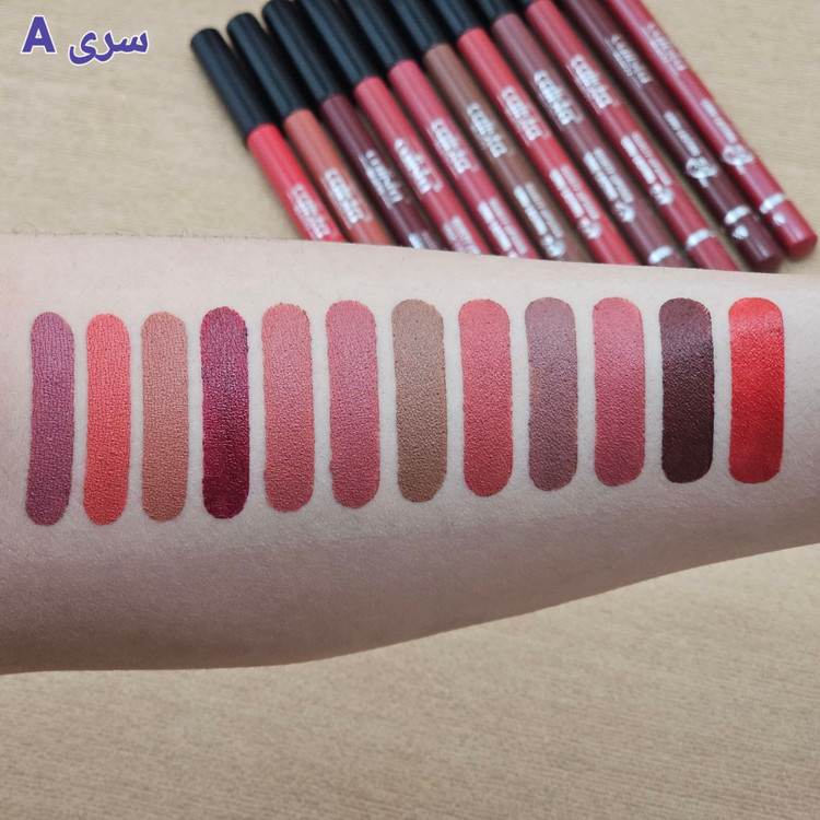 رژلب مدادی نرم و مخملی برند کالیستا