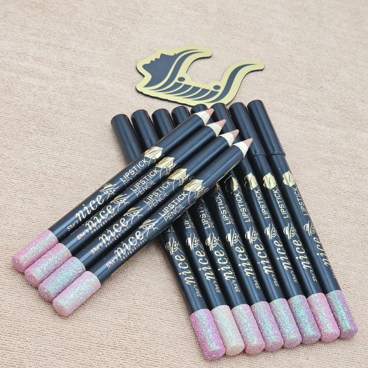 رژلب مدادی شاین دار برند نایس