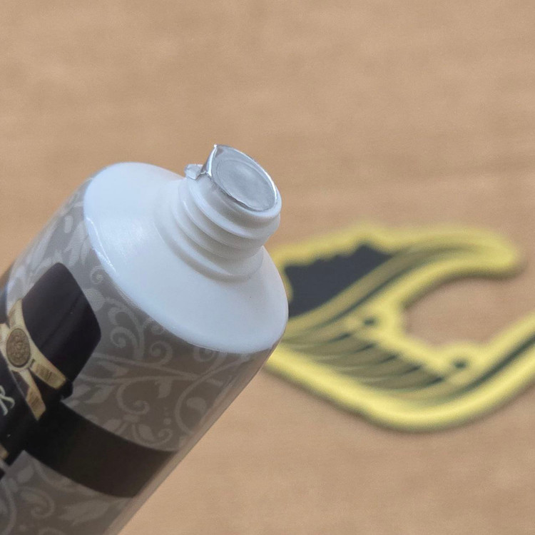 پک 5 عددی کرم مرطوب کننده رایحه ادکلنی برند یارا