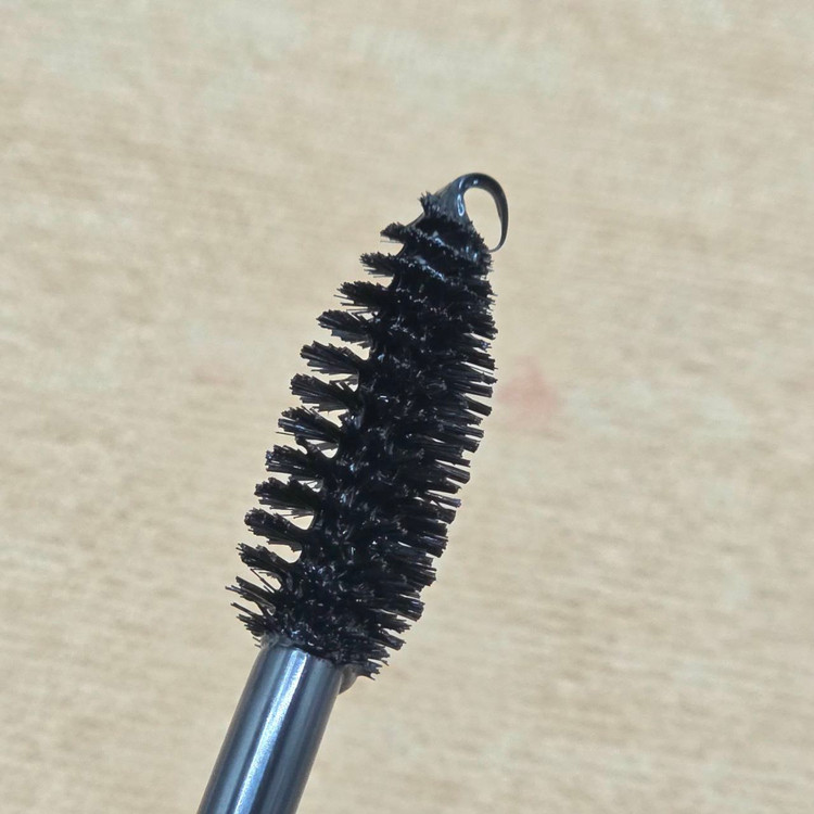 ریمل حجم دهنده مویی برند مُدا