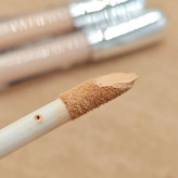 کانسیلر مایع با کاور بالا برند مُدا