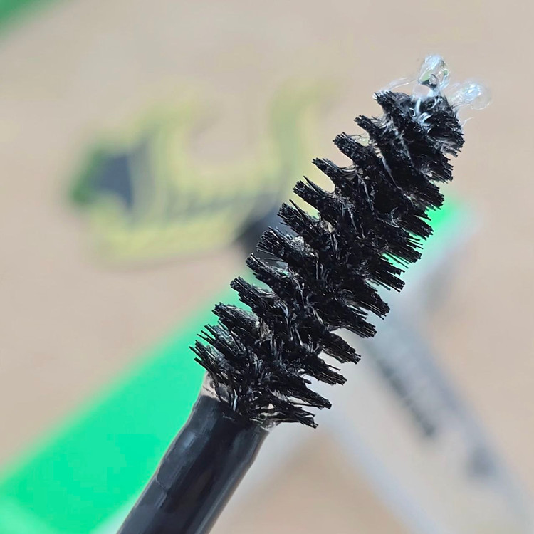 ژل حالت دهنده و تقویت کننده مژه ابرو برند رومانس