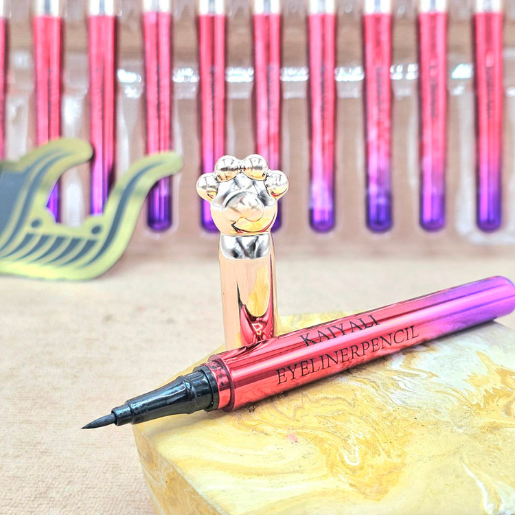 خط چشم ماژیکی طرح پنجه گربه برند کایلی