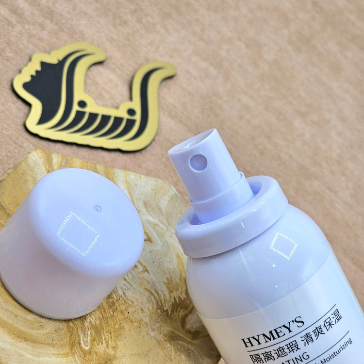 اسپری سفید کننده و ضدآفتاب